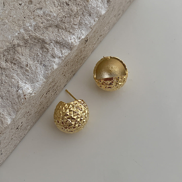 Orecchino romantico per momenti speciali