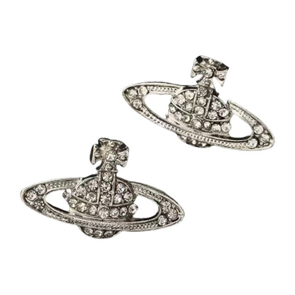 Orecchino artigianale delicato