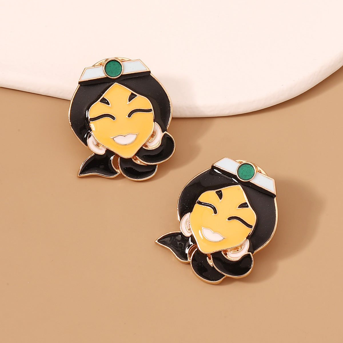 Orecchino elegante per ogni occasione