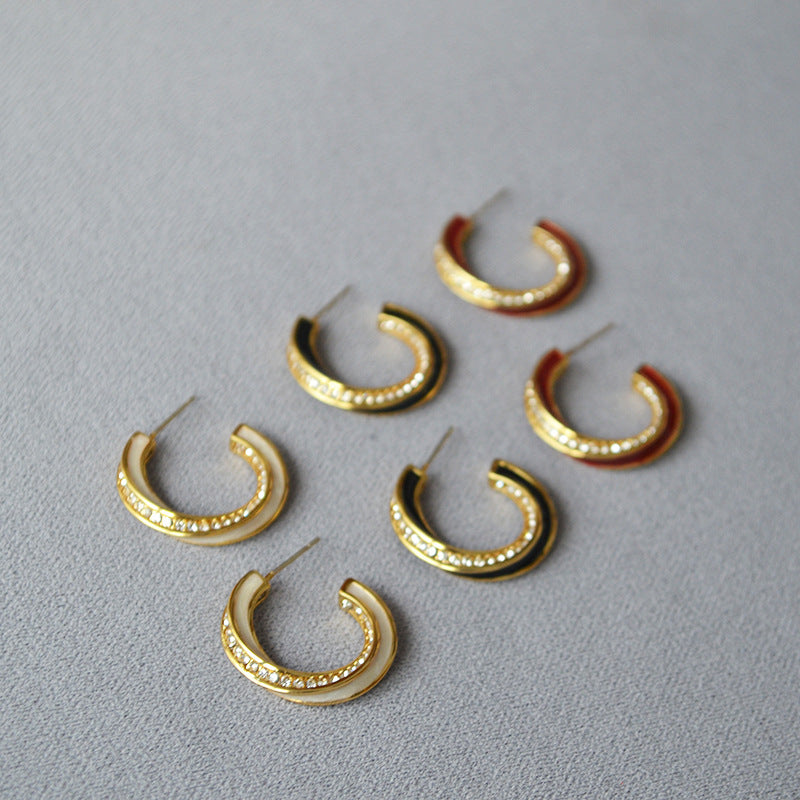 Oro Orecchino bellissimo con stile unico