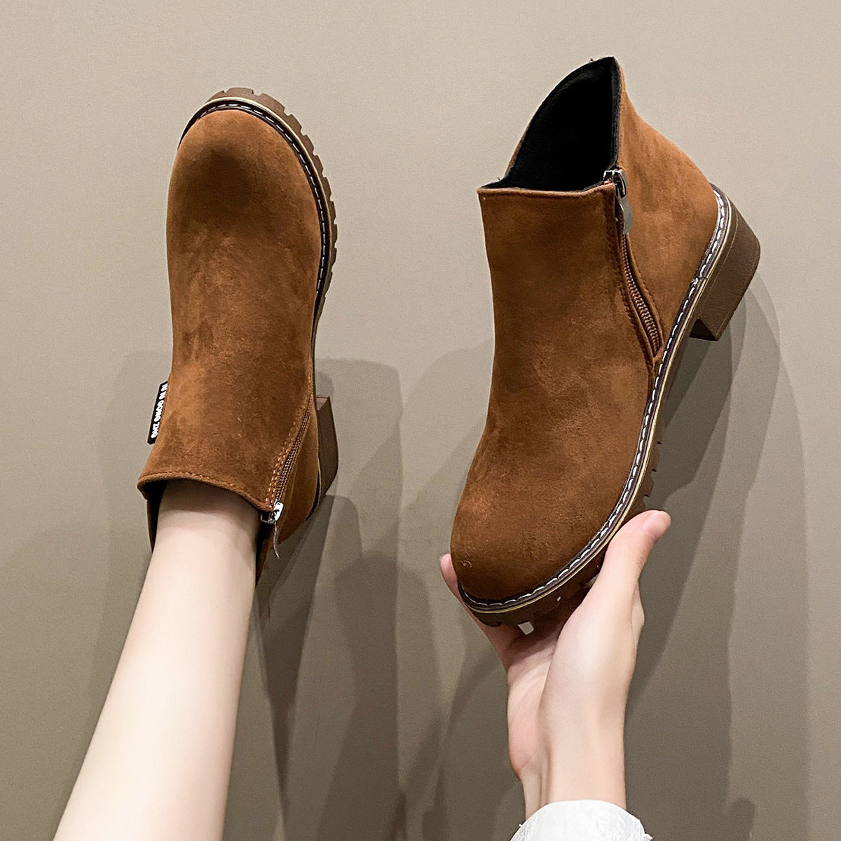 Scarpe Ortopediche Ispirate al Vintage