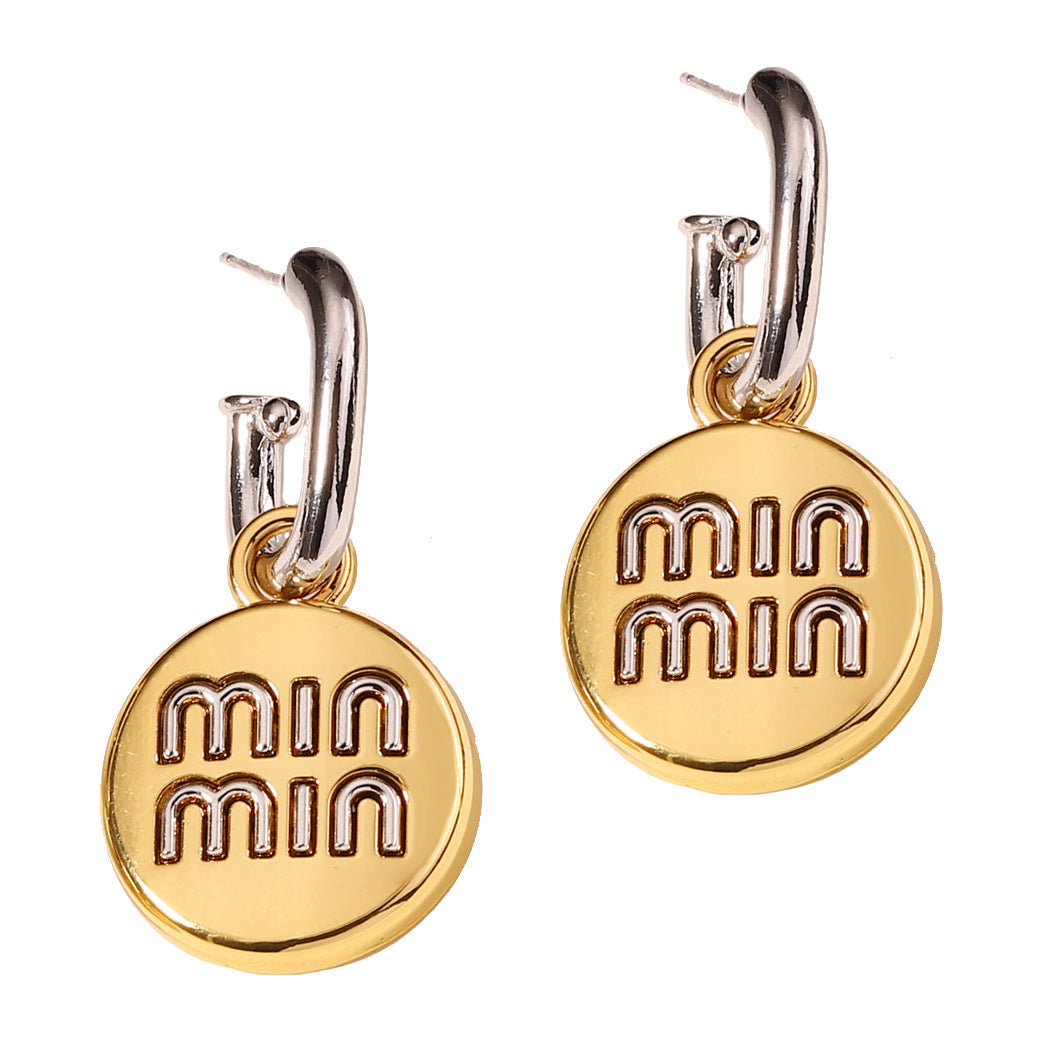 Orecchino elegante per ogni occasione