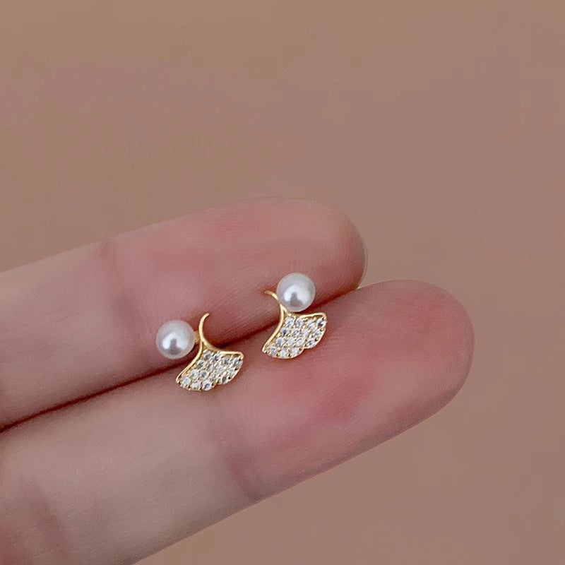 Perla Orecchino classico dal fascino senza tempo