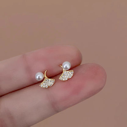 Perla Orecchino classico dal fascino senza tempo