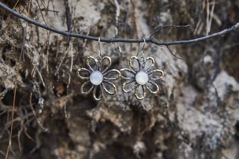 Orecchino classico dal fascino senza tempo