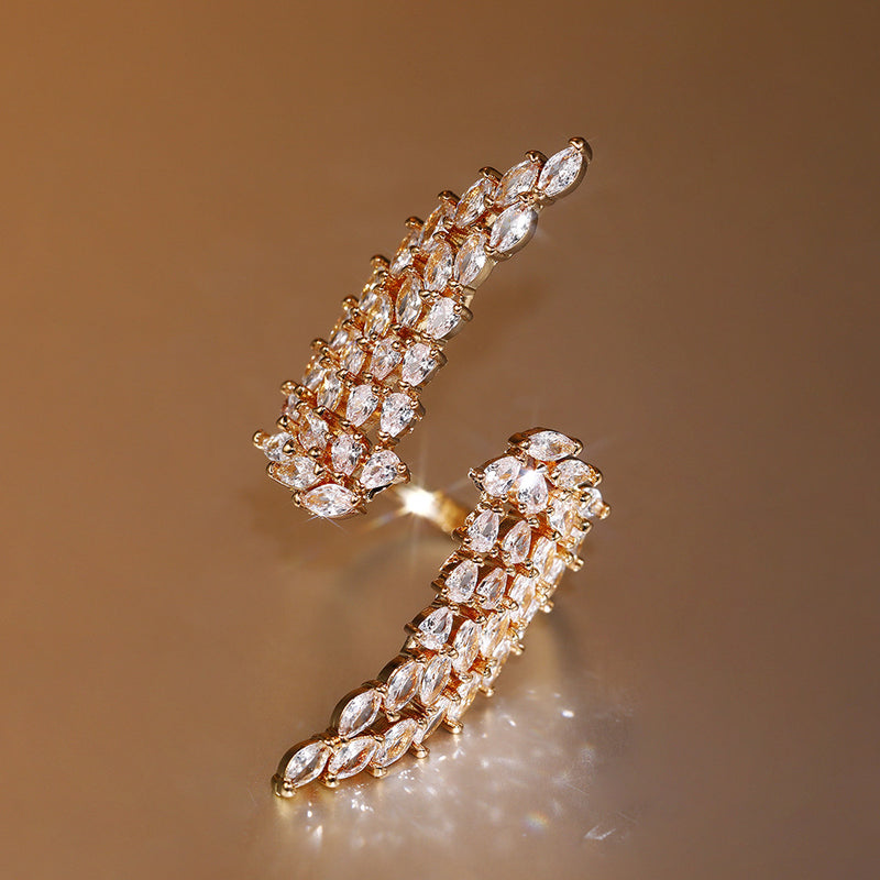 Anello affascinante per ogni occasione