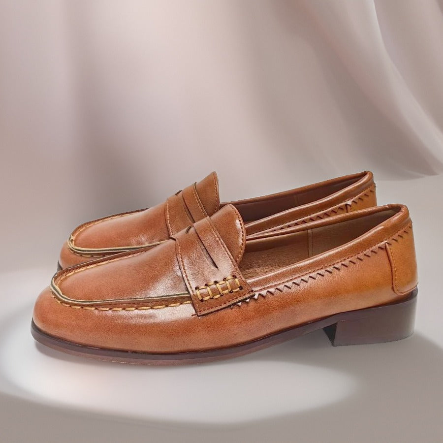 Scarpe Ortopediche Aggraziate dal Look Moderno