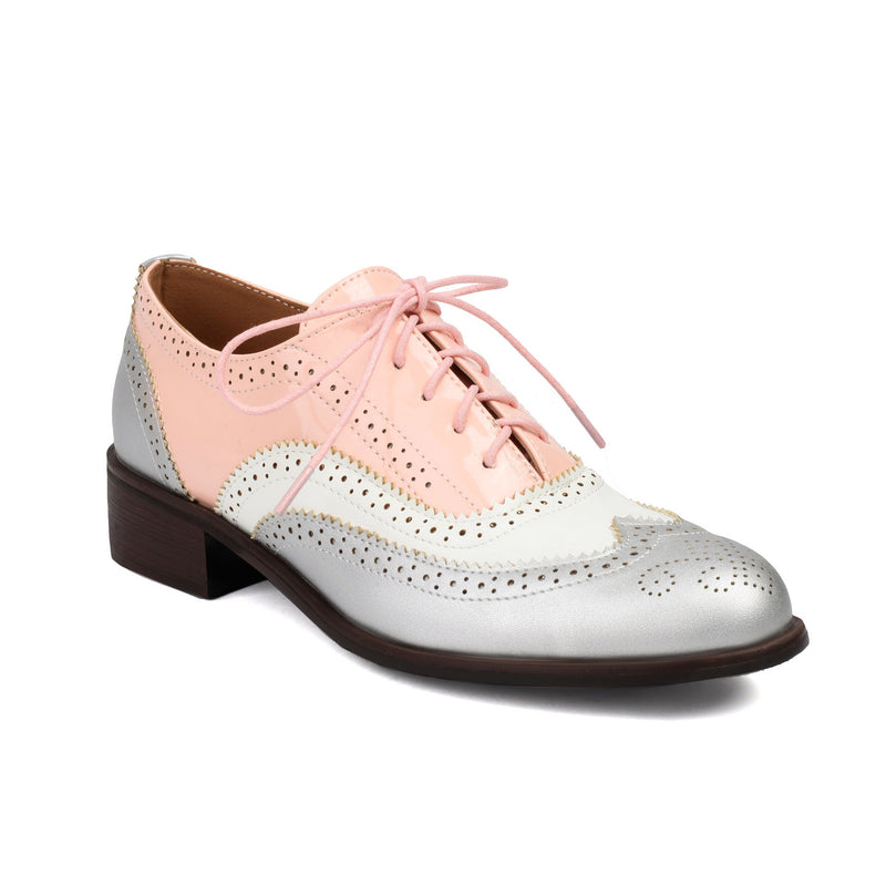 Scarpe Ortopediche Aggraziate dal Look Moderno
