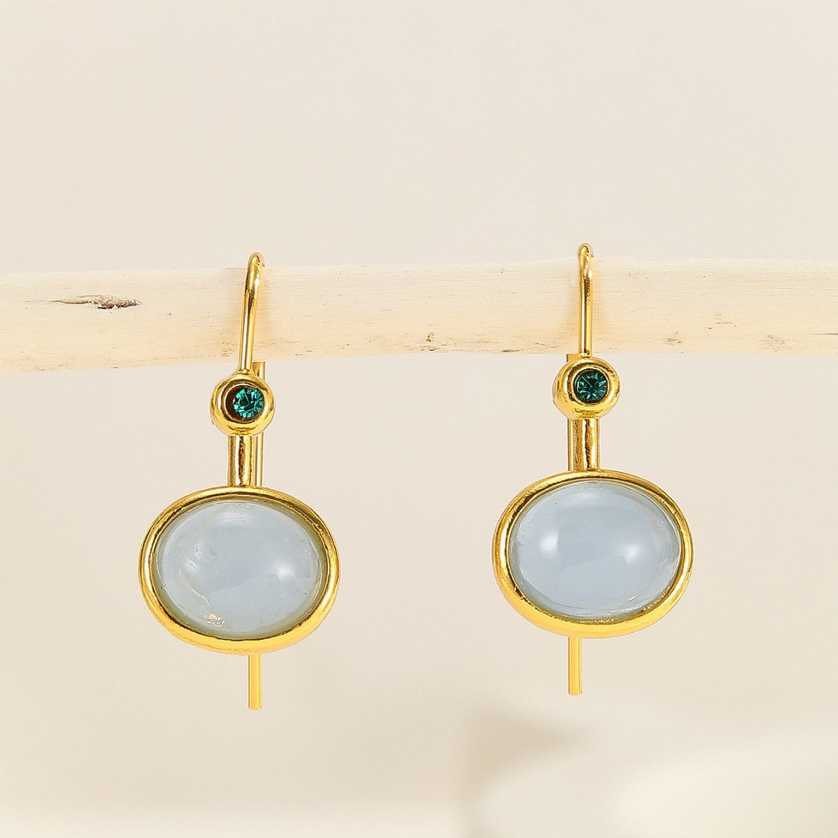 Orecchino affascinante per ogni occasione