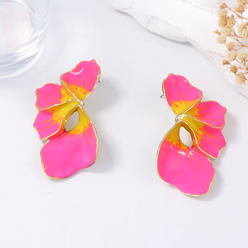 Orecchino artigianale delicato