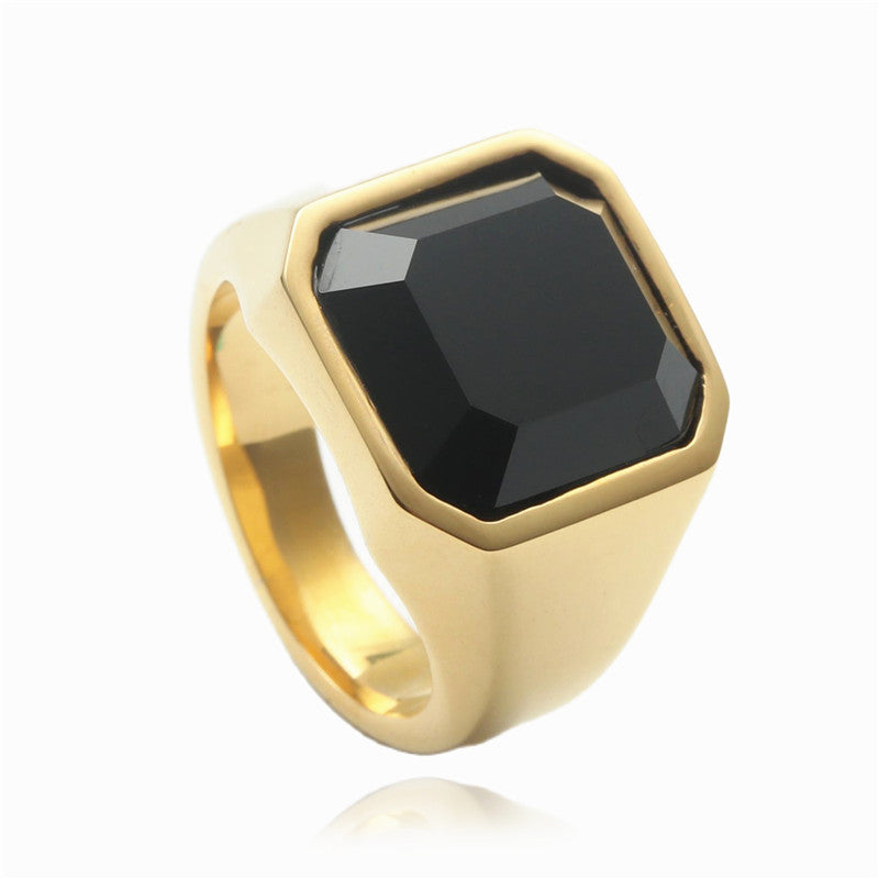 Anello affascinante per ogni occasione