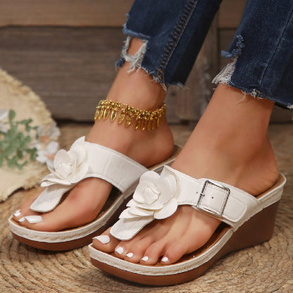 Sandali Ortopediche Aggraziate dal Look Moderno