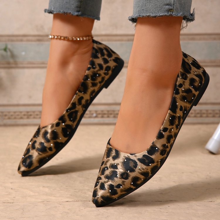 Scarpe Ortopediche Aggraziate dal Look Moderno