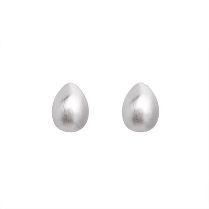 Orecchino artigianale delicato