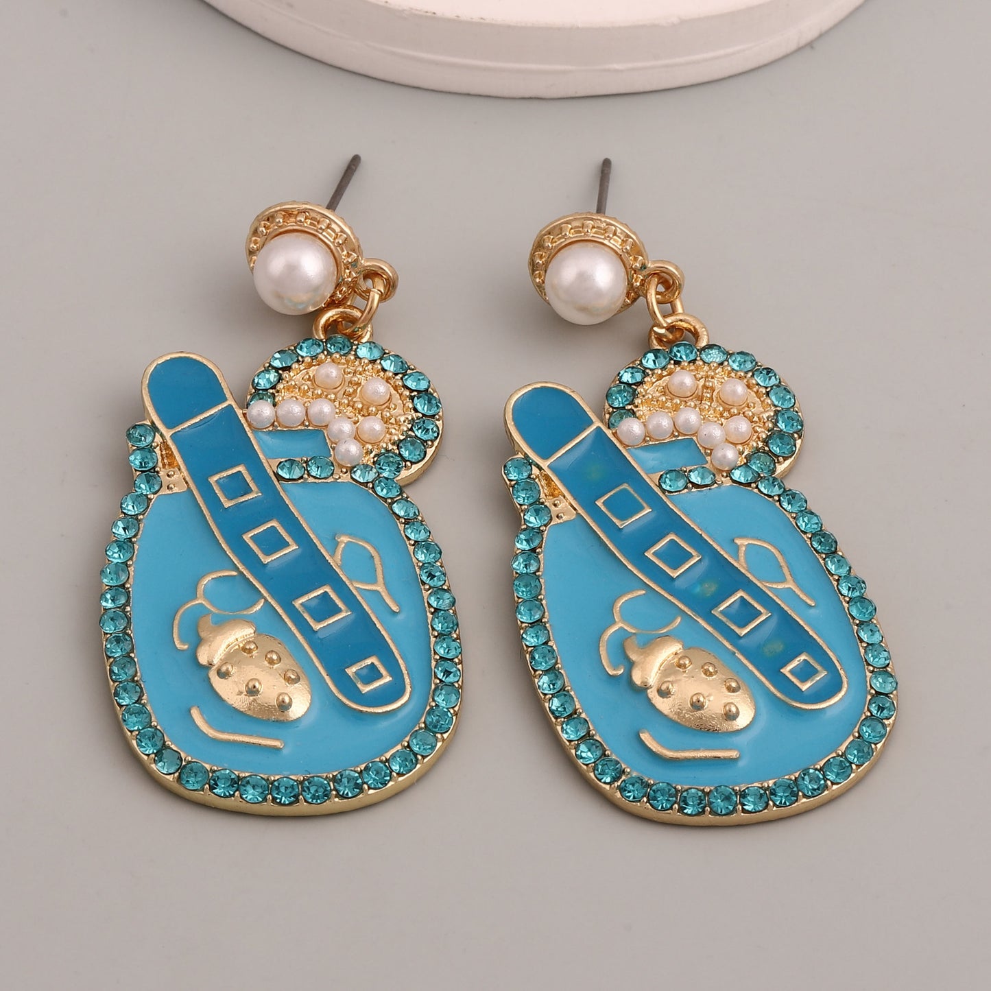 Perla Orecchino artigianale delicato