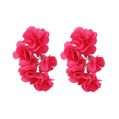 Orecchino artigianale delicato