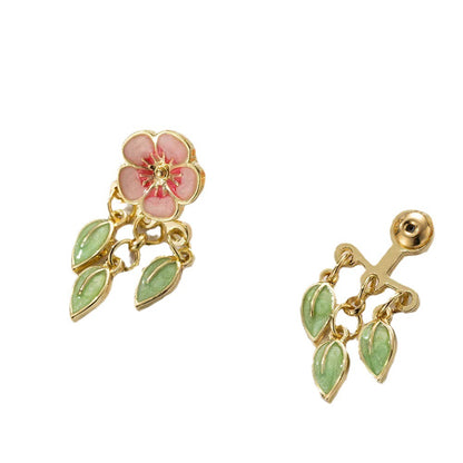 Orecchino artigianale delicato