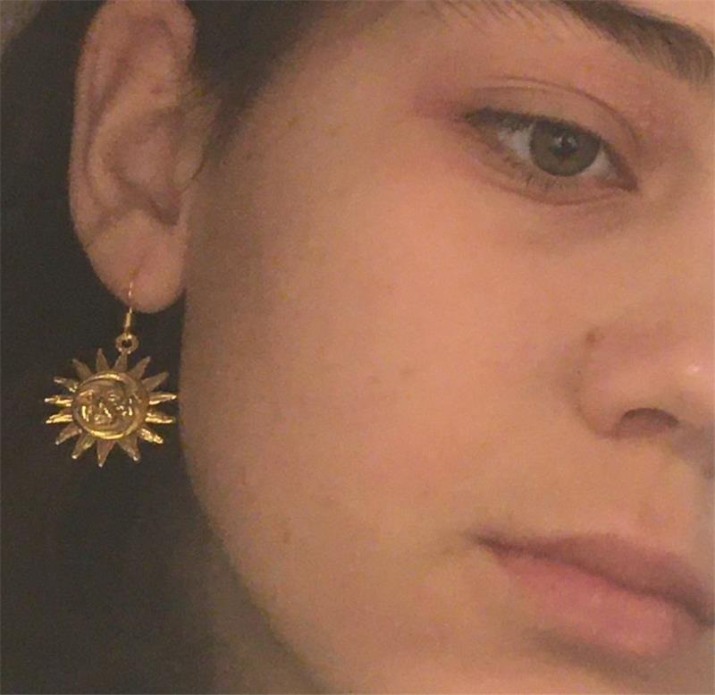 Orecchino stupendo per uso quotidiano
