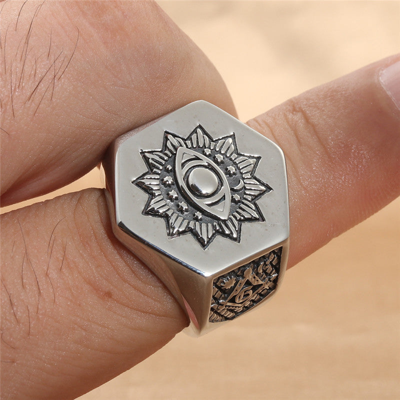 Anello bellissimo con stile unico