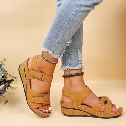 Sandali Ortopediche Aggraziate dal Look Moderno