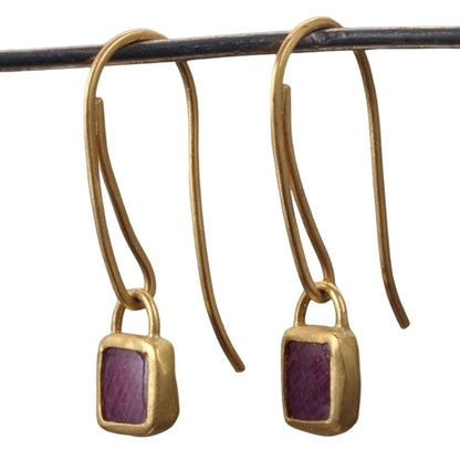 Orecchino vintage fatto a mano