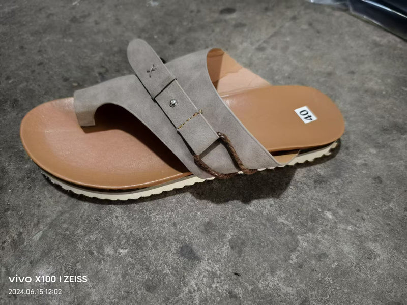 Sandali Ortopediche Aggraziate dal Look Moderno