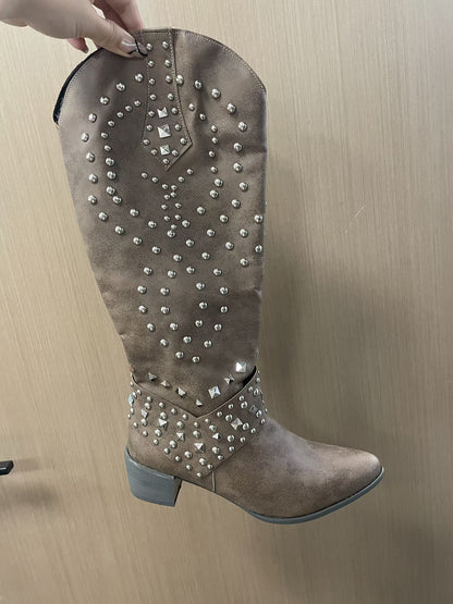 Stivali Ortopediche Aggraziate dal Look Moderno