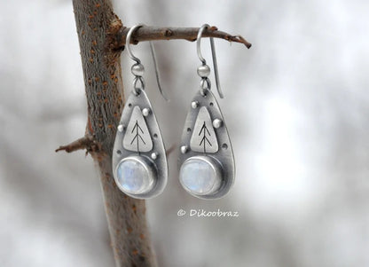 Orecchino classico dal fascino senza tempo