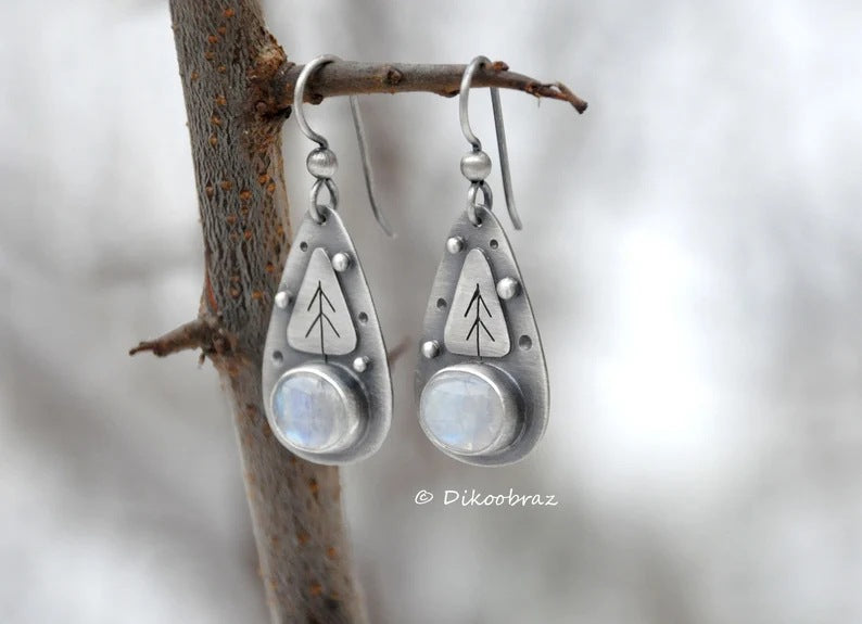 Orecchino classico dal fascino senza tempo