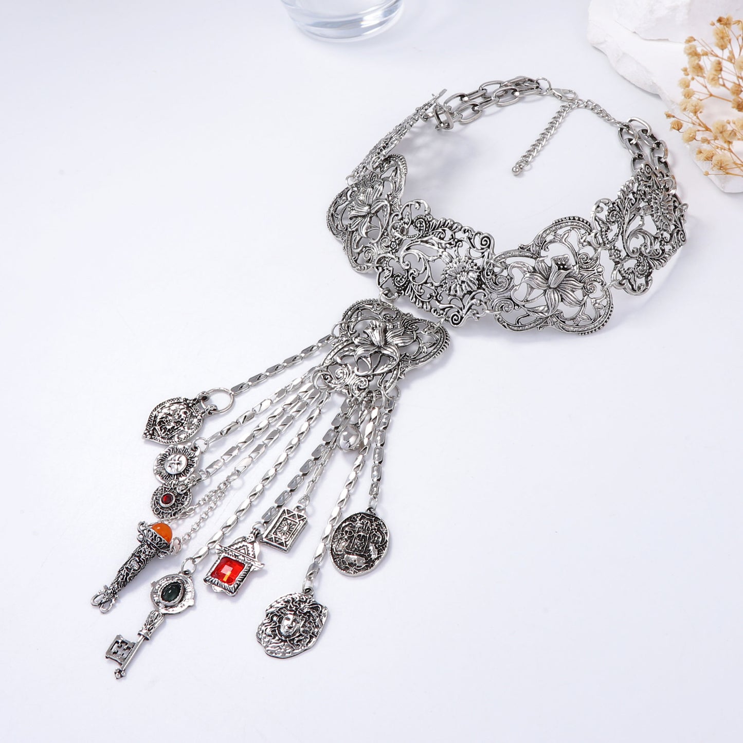 Argento Collana affascinante per ogni occasione