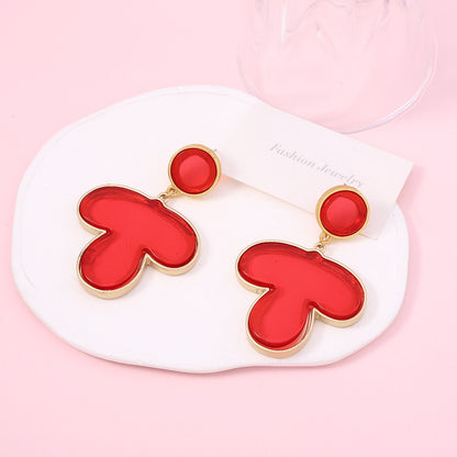 Orecchino artigianale delicato