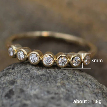 Oro Anello classico dal fascino senza tempo