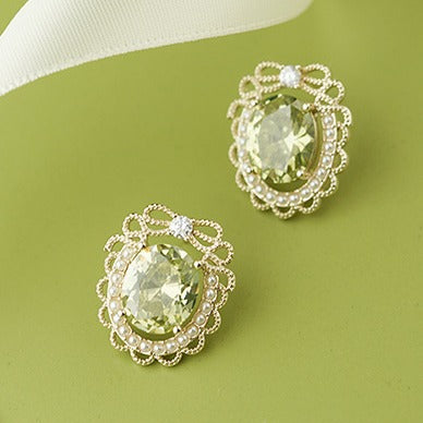 Orecchino vintage fatto a mano