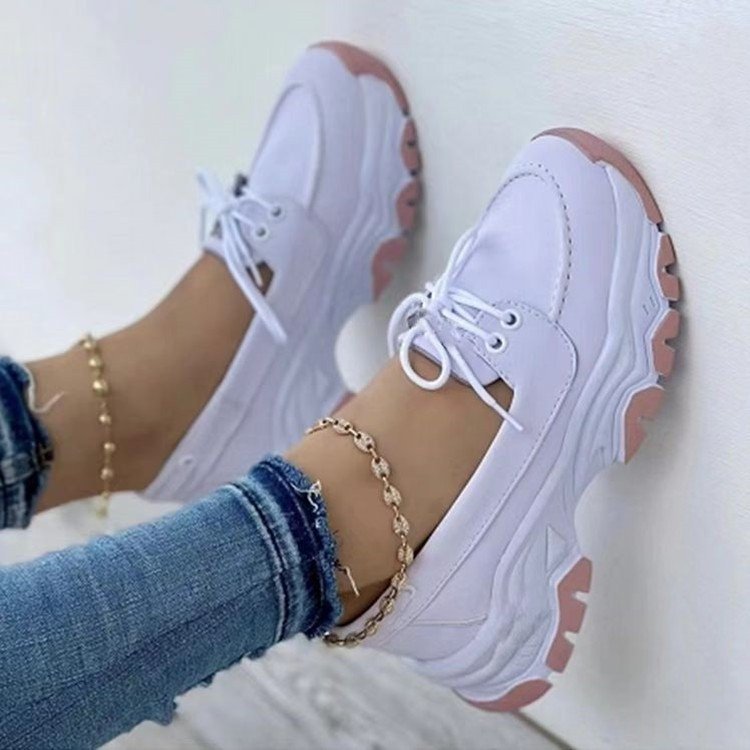 Scarpe Ortopediche Aggraziate dal Look Moderno