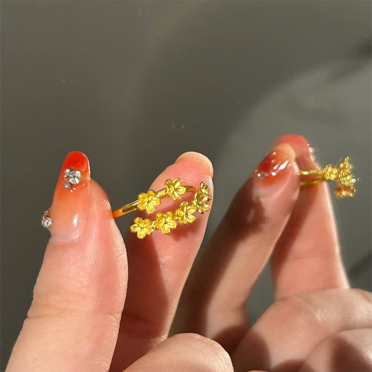 Oro Anello affascinante per ogni occasione