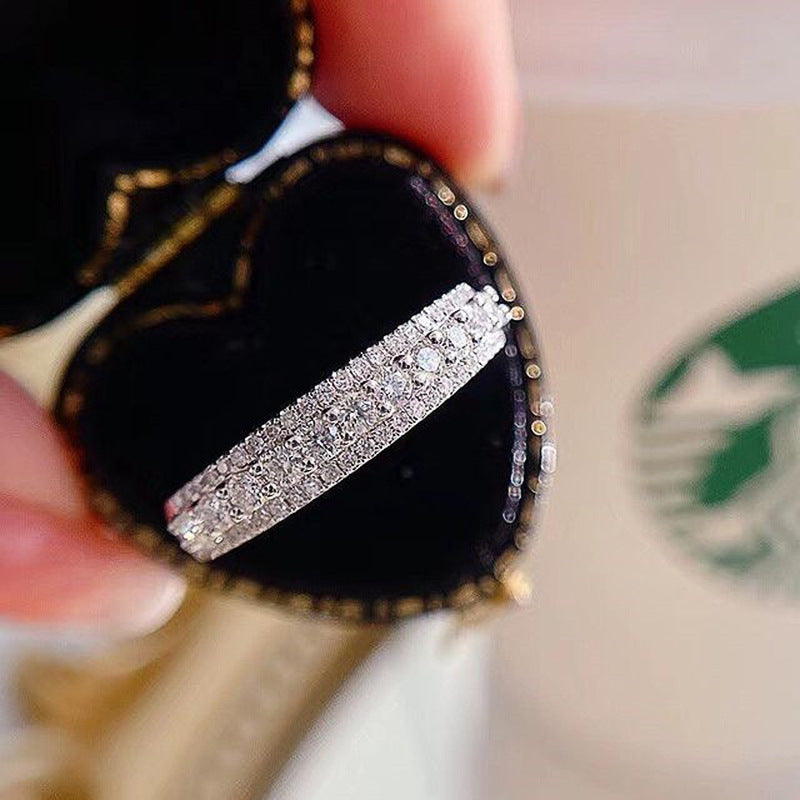 Anello elegante per ogni occasione