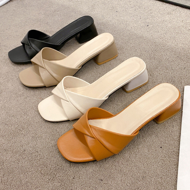 Sandali Ortopediche Aggraziate dal Look Moderno
