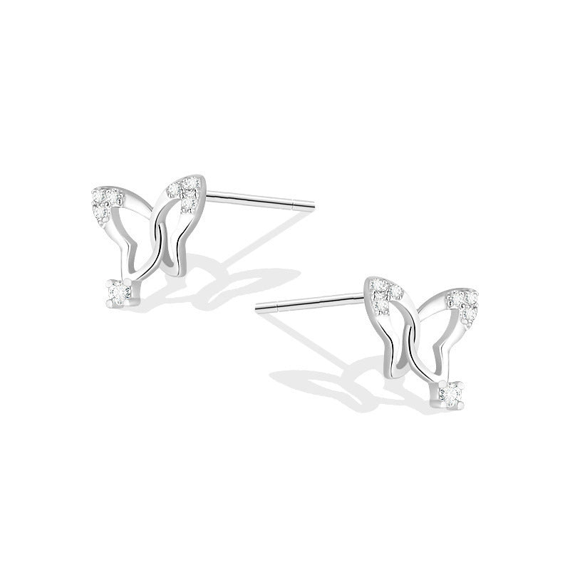 Orecchino artigianale delicato