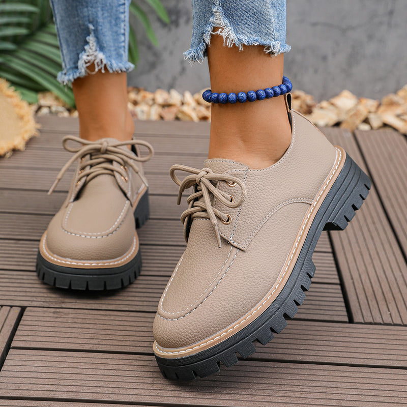 Scarpe Ortopediche Aggraziate dal Look Moderno