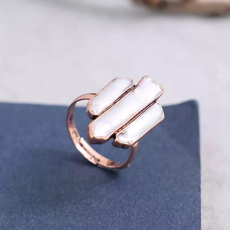 Anello affascinante per ogni occasione