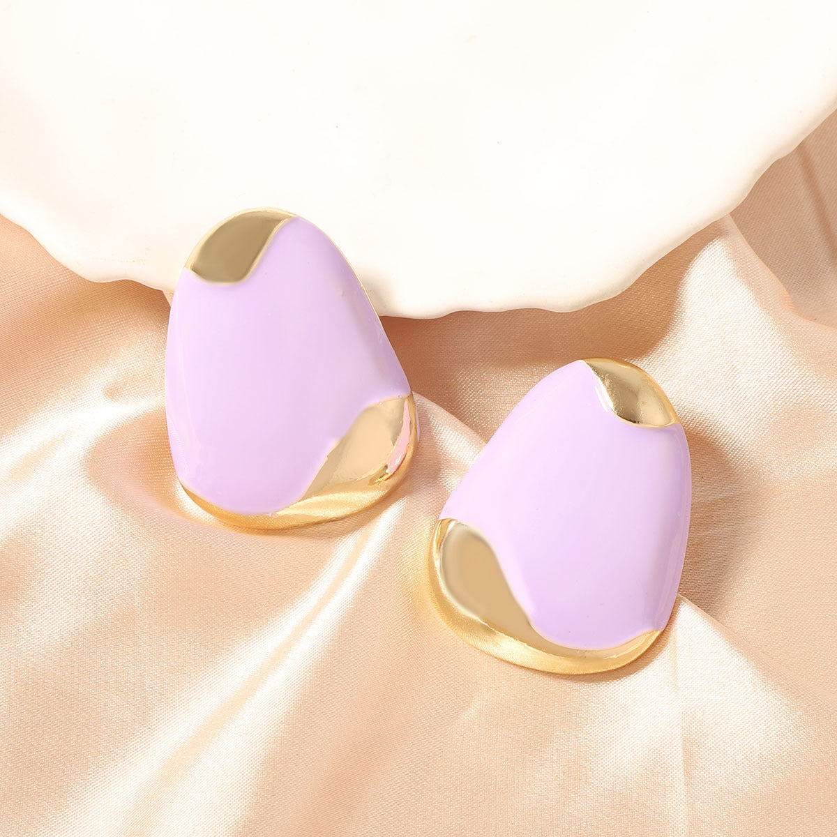 Orecchino romantico per momenti speciali