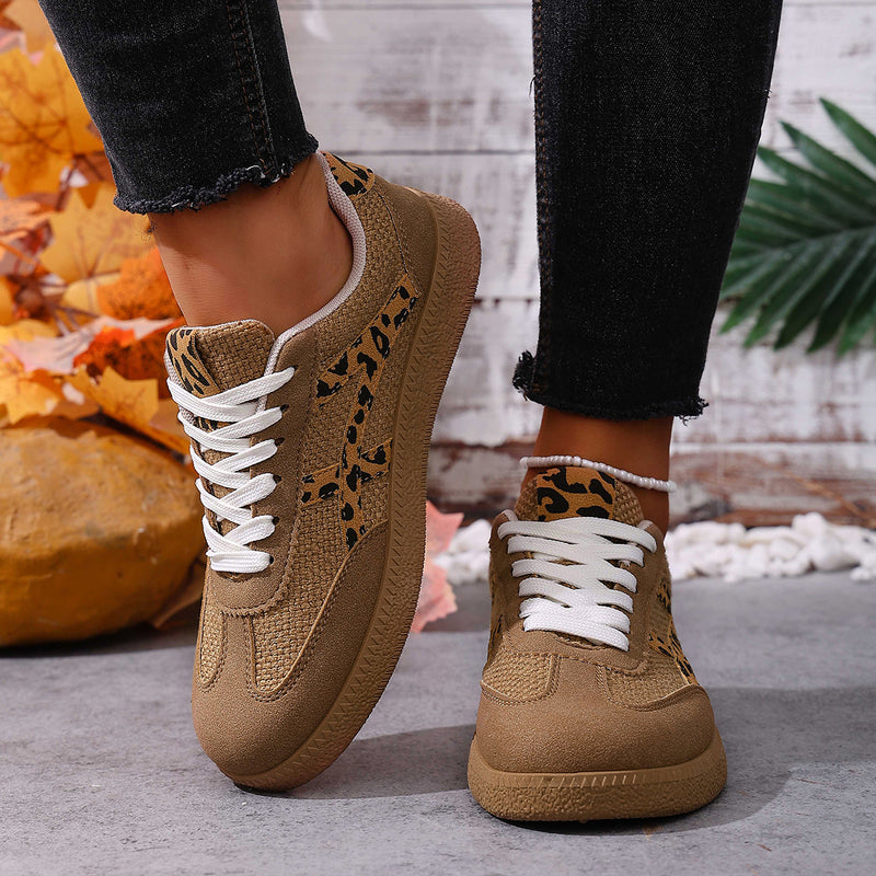 Scarpe Ortopediche Aggraziate dal Look Moderno