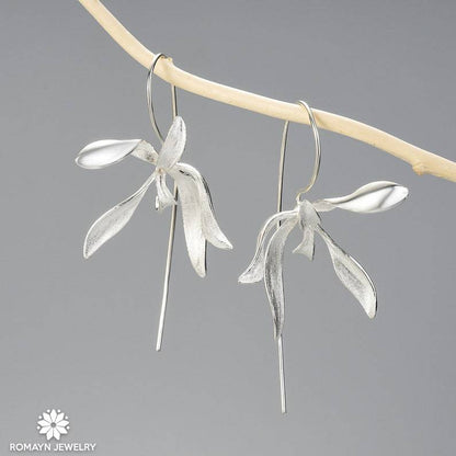 Orecchino artigianale delicato