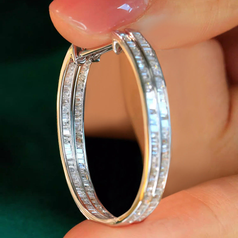 Orecchino elegante per ogni occasione