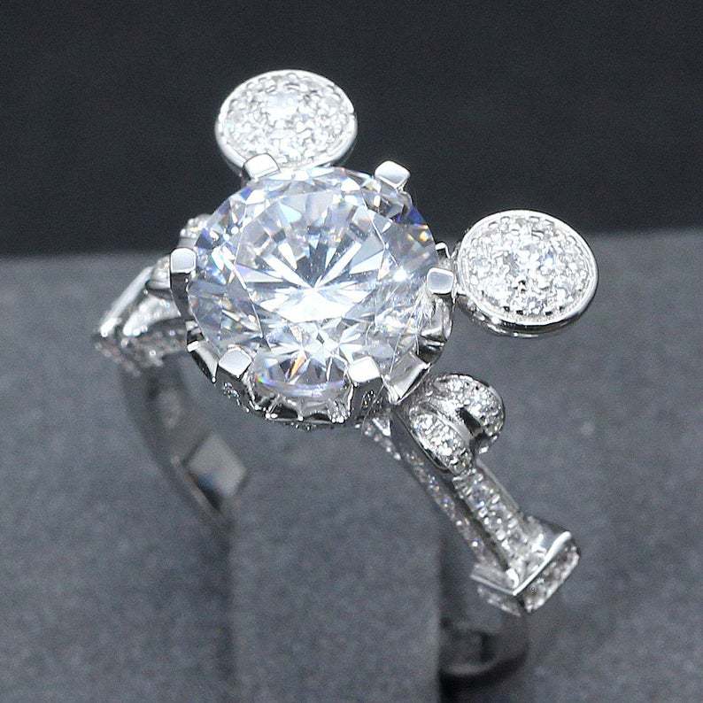 Anello affascinante per ogni occasione