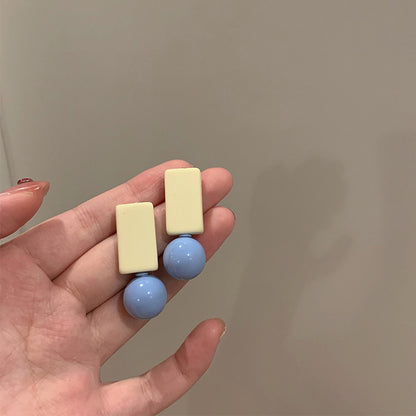 Orecchino bellissimo con stile unico