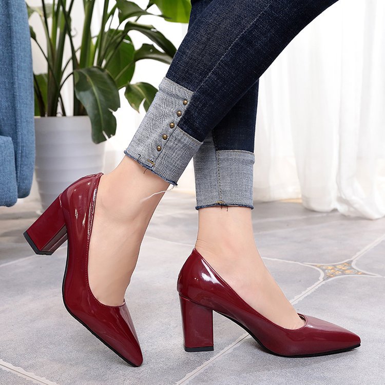 Scarpe Ortopediche Eleganti per Ogni Passo