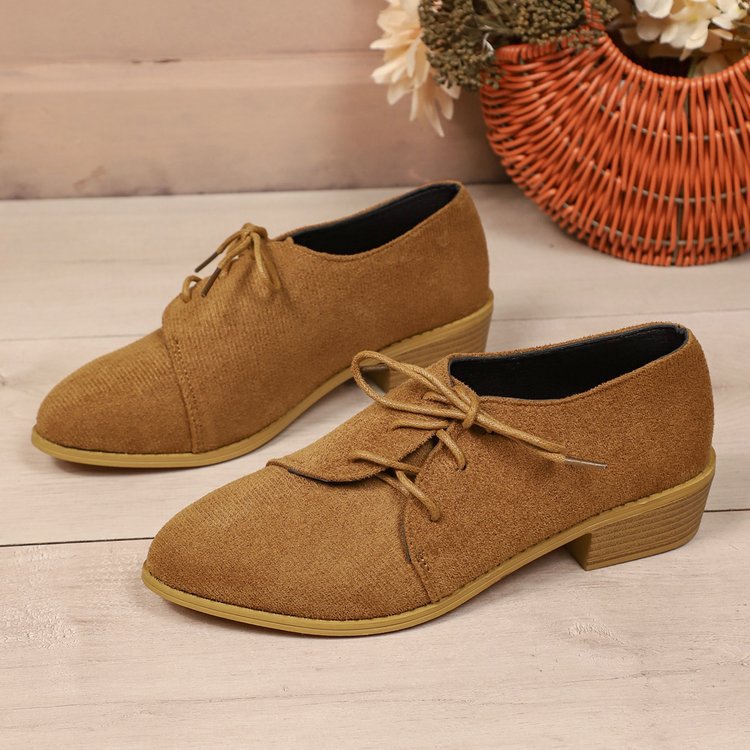 Scarpe Ortopediche Aggraziate dal Look Moderno