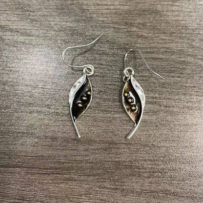 Oro Orecchino bellissimo con stile unico