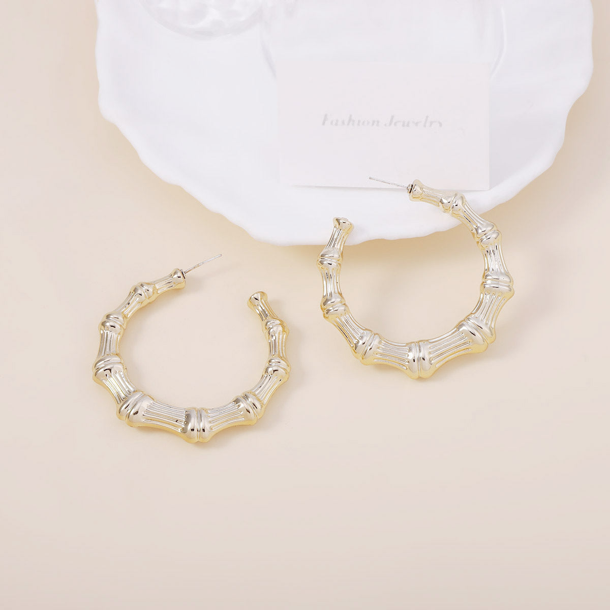 Orecchino affascinante per ogni occasione